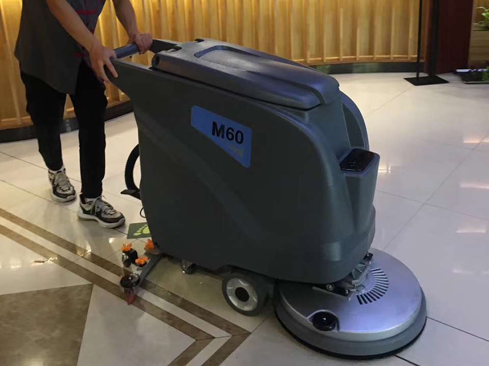 西安鐘樓長安大排檔餐廳用洗地機(jī)選擇了高樂美公司